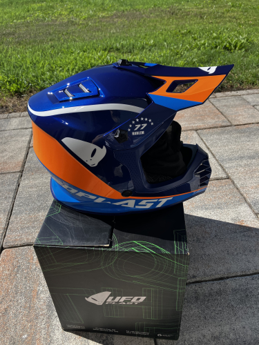 Preview: Helm UFO Korey Blau-Orange für Kinder